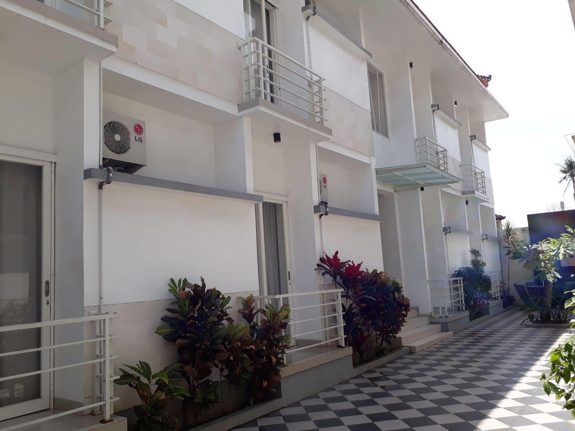 Kubu Anyar Hotel Kuta Lombok Esterno foto